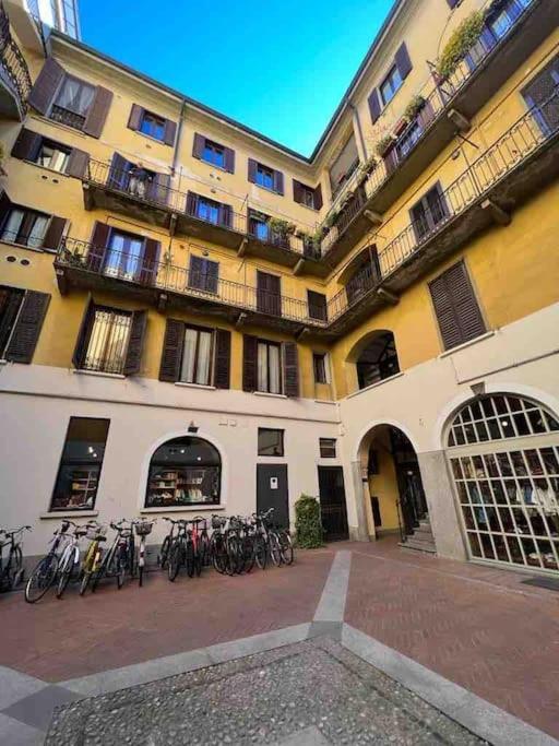 La Casa Alle Colonne - Navigliapartments Milan Extérieur photo